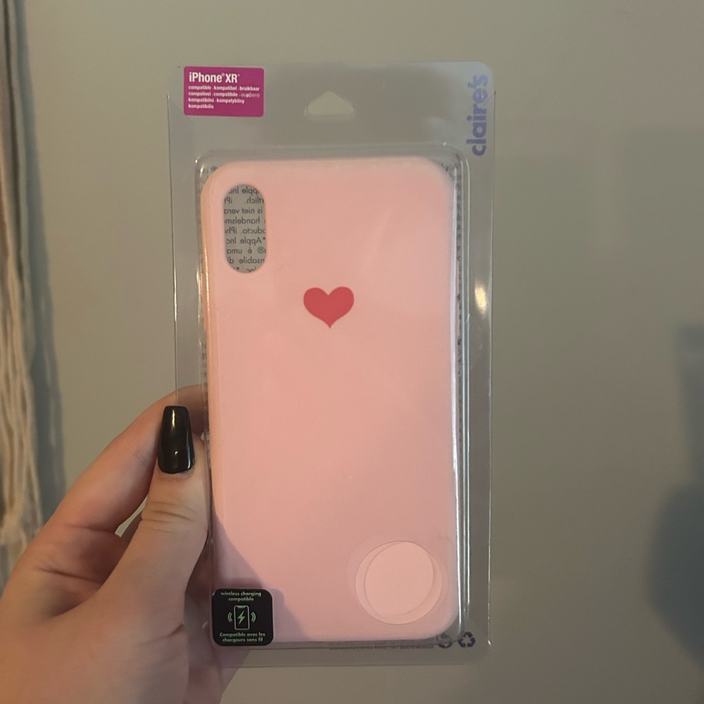 Claire’s Pink iPhone XR Case NWT 🩷